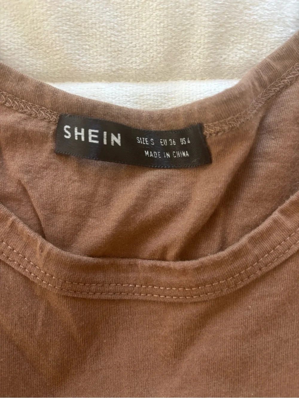 SHEIN Brown Kids Short-Sleeve Tee with White Dinosaur Detail